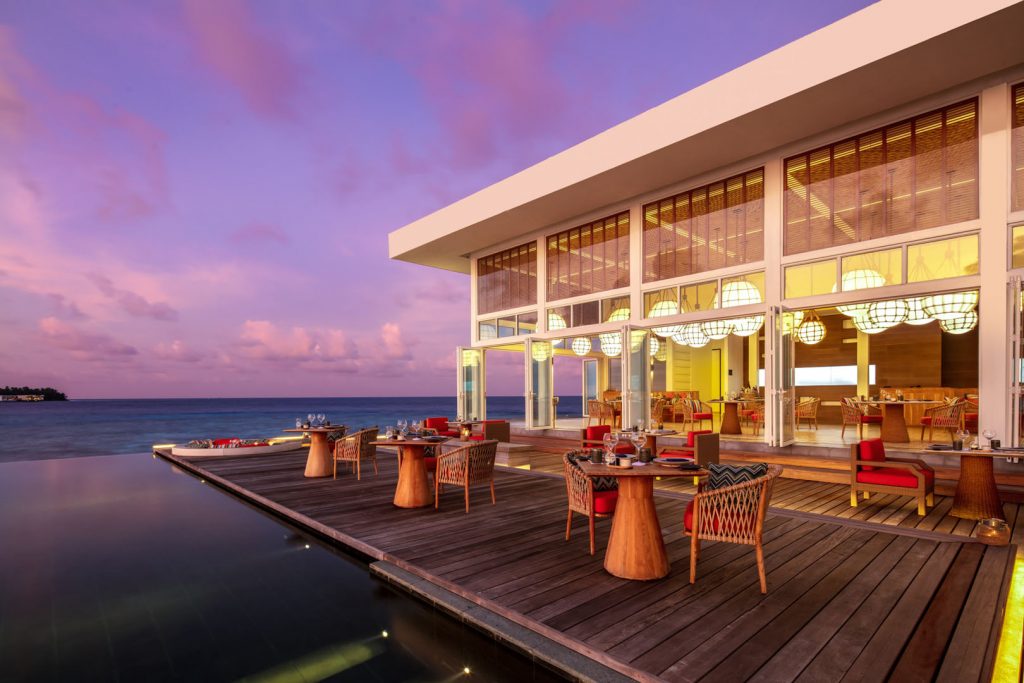 Luxury Raffles Maldives Resort 17